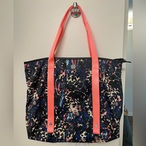 * NEVER USED * Lululemon Multi-Color Tote Bag